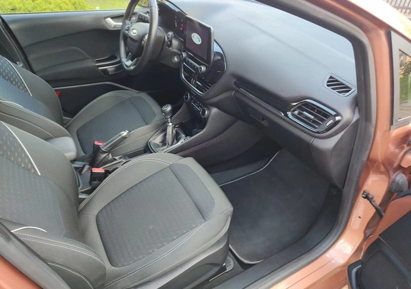 Ford Fiesta cena 42750 przebieg: 22800, rok produkcji 2017 z Częstochowa małe 436